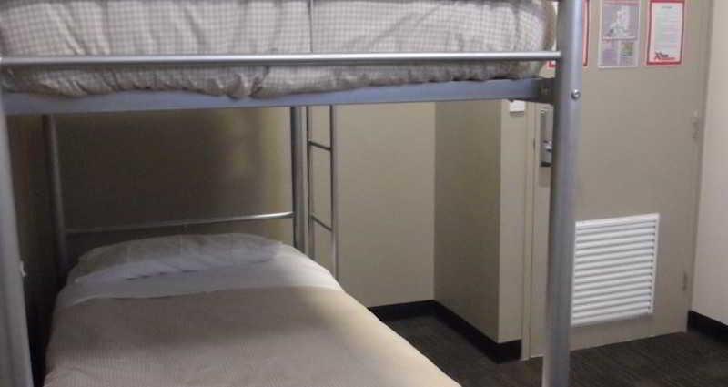 Base Brisbane Embassy Hostel Bagian luar foto